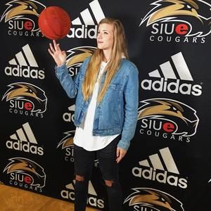 Meet your Posher, Sydney